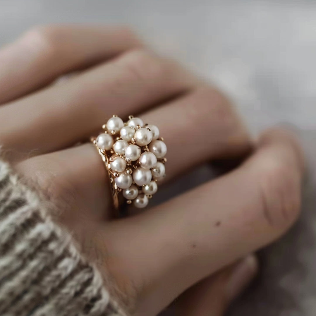Lilah | Inlaid Pearls Gold Ring
