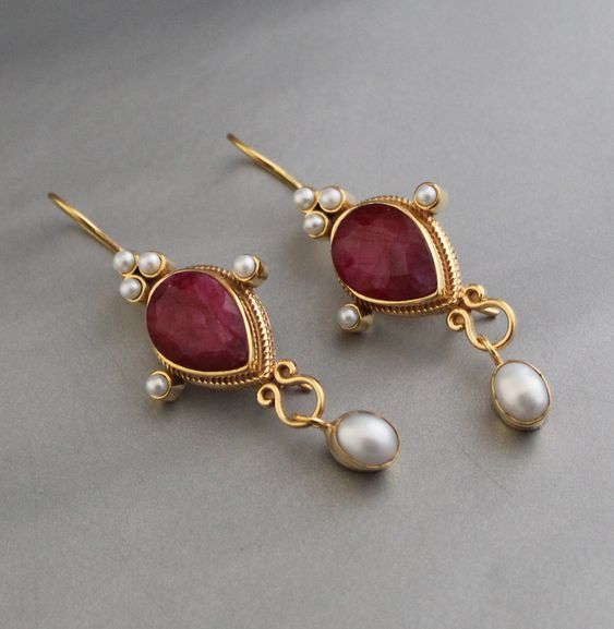 Cassidy | Vintage Ruby Pearl Earrings