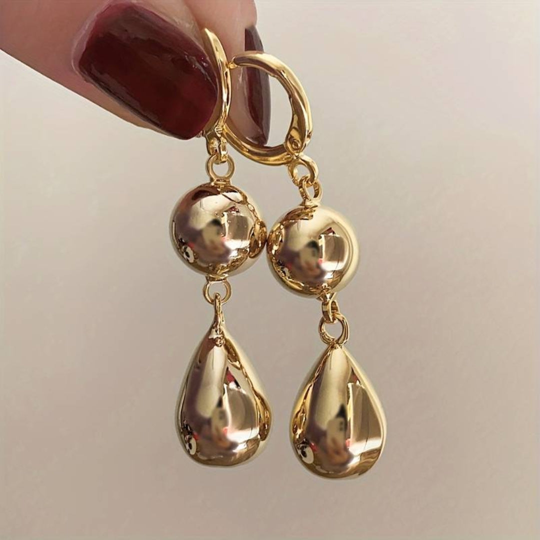 Katie | Vintage Dangling Golden Pearls Earrings