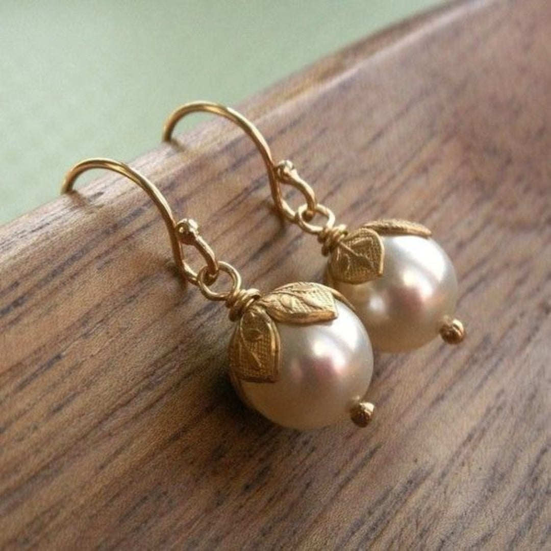 Novah | Vintage Gold Leaf Pearl Earrings