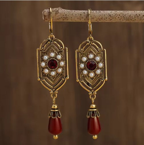 Mia | Regal Pearl Red Waterdrop Stone Earrings