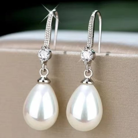 Bristol | Silver Pearls Drop Earrings