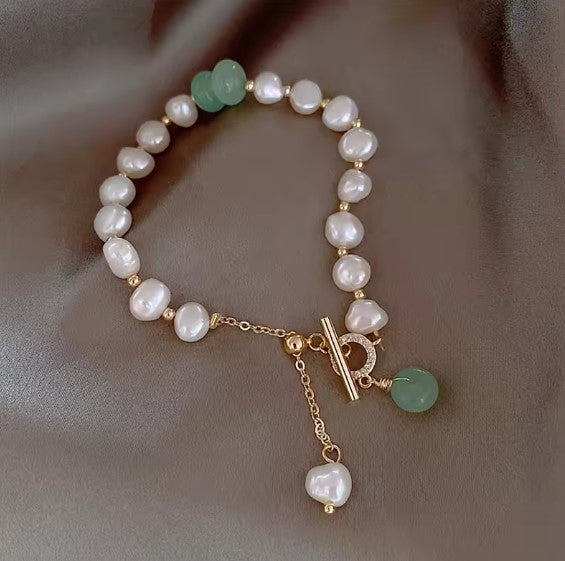 Laila | Vintage Pearl Charm Wrist Bracelet