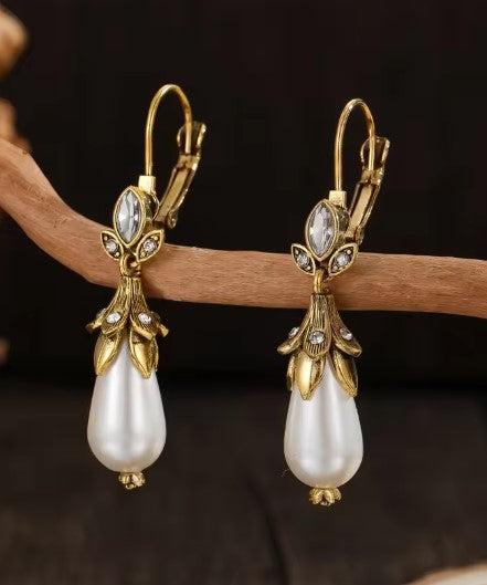 Estelle | Vintage Inlay Pearls Dangle Earrings