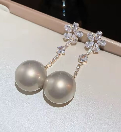 Maxine | Vintage Zircon Pearl Drop Earrings