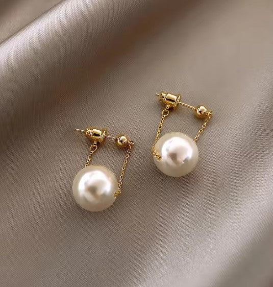 Kiera | Elegant Pearl Pendant Earrings