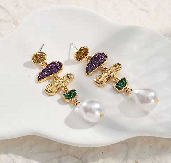 Vienna | Elegant Pearl Dangle Colorful Earrings