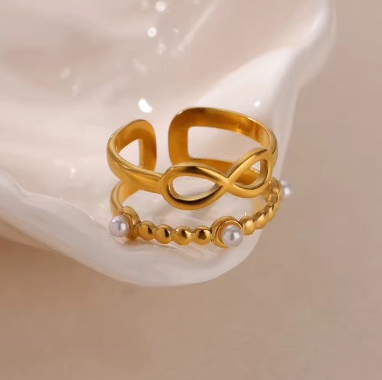 Ezra | Vintage Infinity Pearl Gold Ring