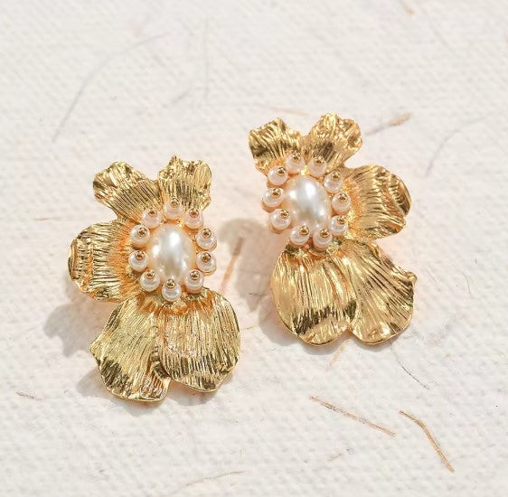 Marlie | Vintage Flower Gold Pearl Drop Earrings