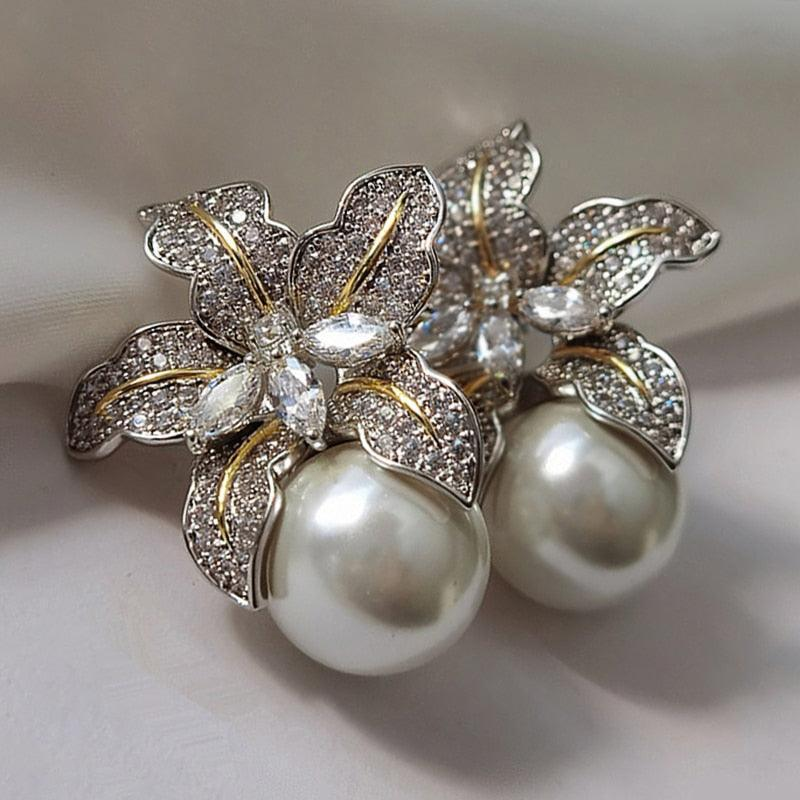 Parker | Flower Pearl Earrings
