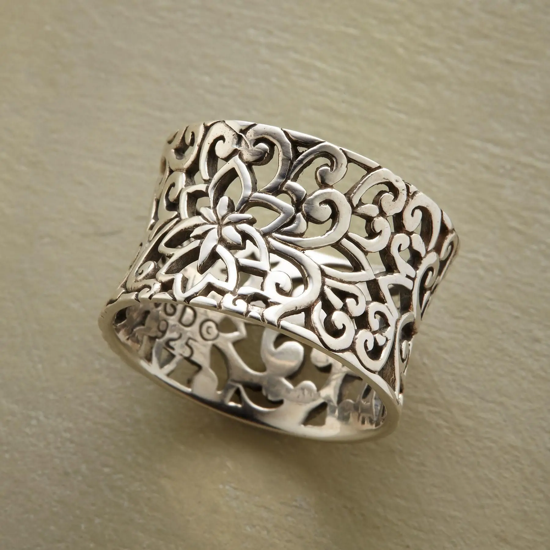 Juniper | Vintage Silver Hollow Ring
