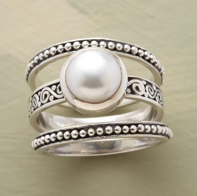 Nataly | Vintage Layered Silver Pearl Ring