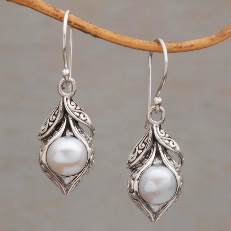 Peyton | Vintage Dangling Pearl Silver Earrings