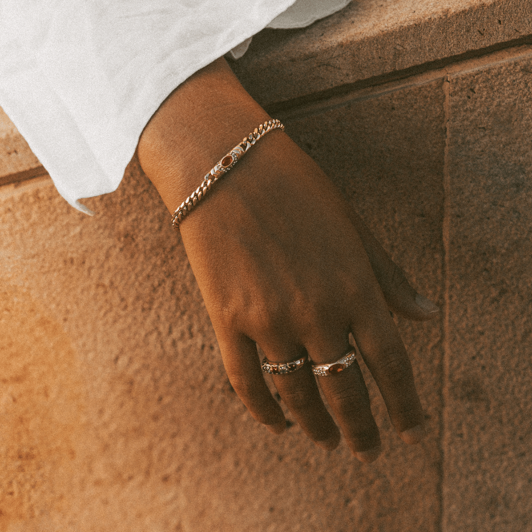 Hailey | Bracelet in Gold