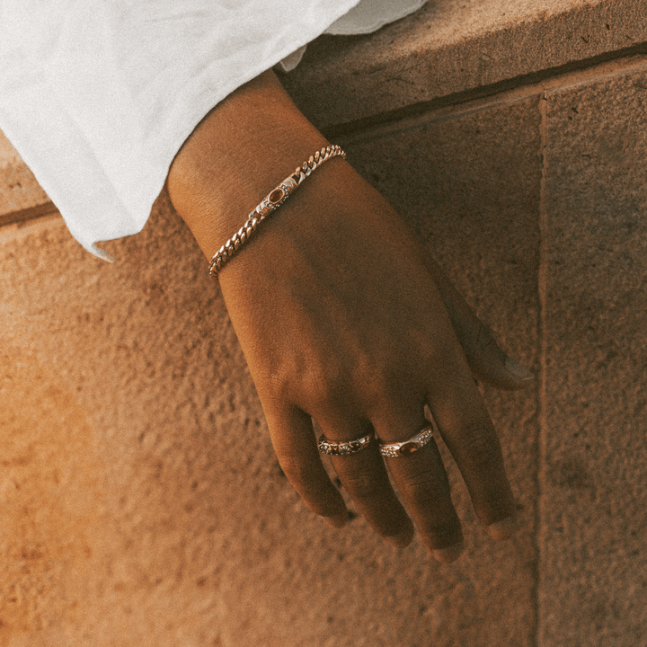 Hailey | Bracelet in Gold