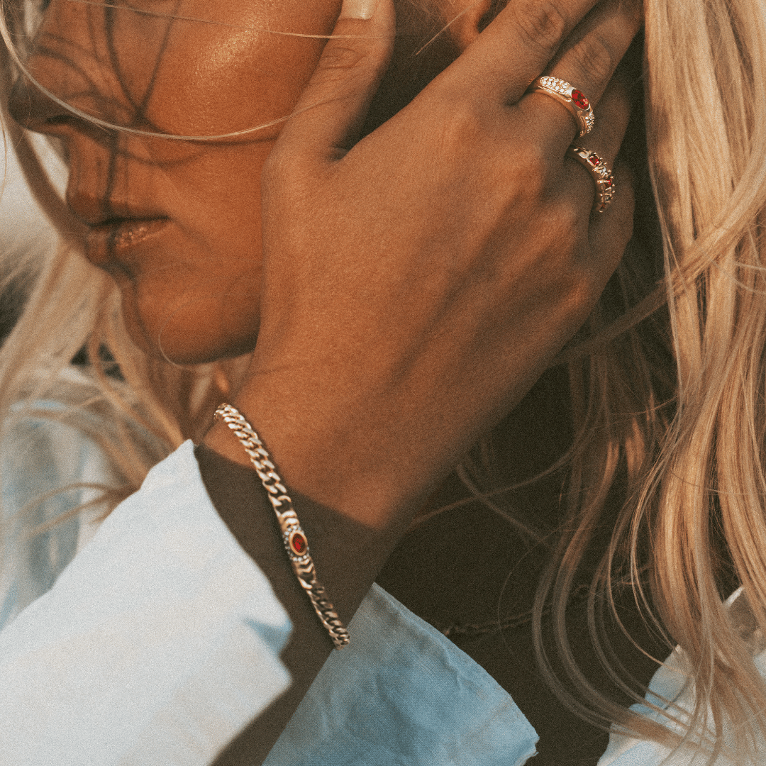 Hailey | Bracelet in Gold