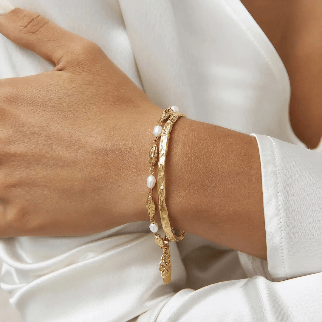 Rosemary | Hammered Bangle