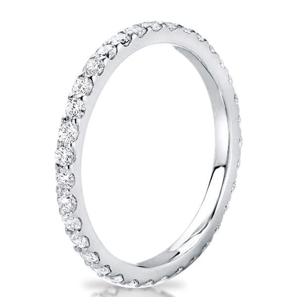Sarahi | Classic Eternity Shared Prong Round Cut Wedding Band