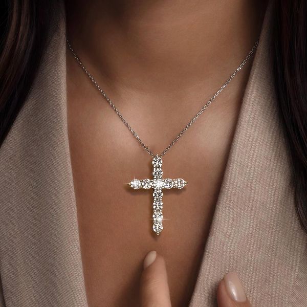 Lara | Cross Necklace Pendant Necklace For Women Silver Necklace