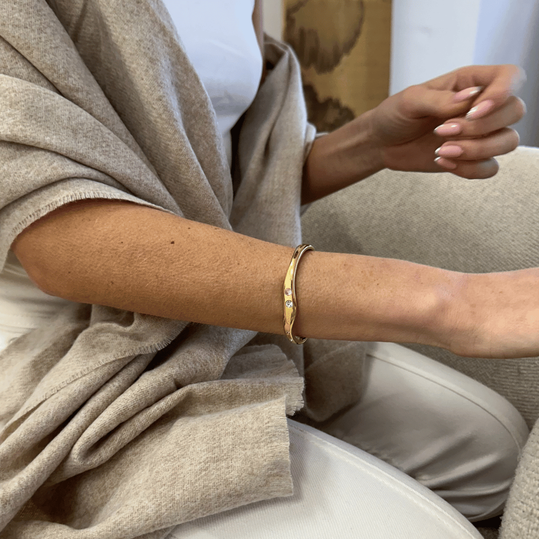Carmen | Adjustable Faro Bangle in Gold