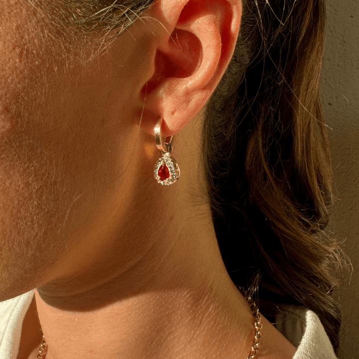 Eliana | Drop Earrings in Gold