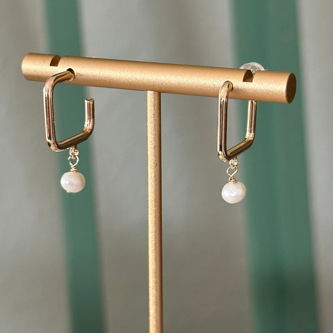 Mavis | Dalila Square Hoop Pearl Earrings