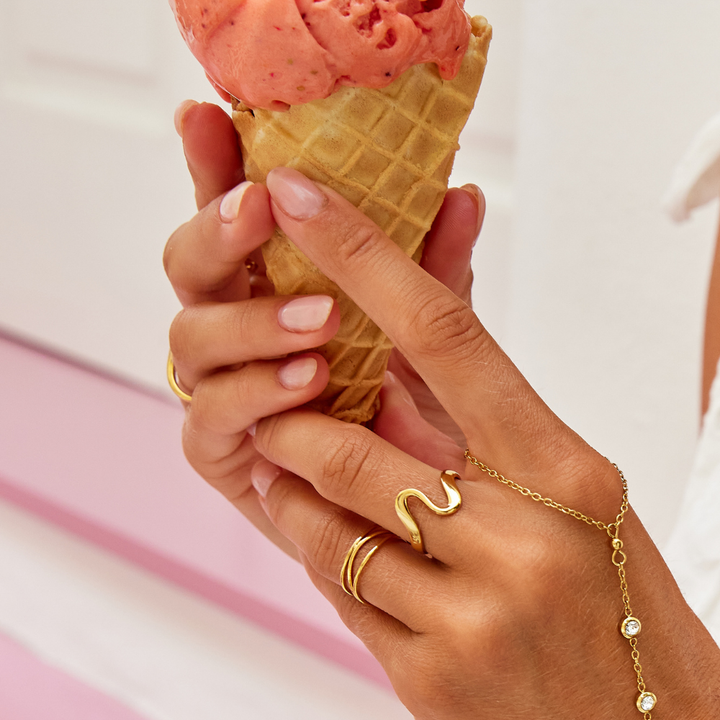 Poppy | Gold Wave Ring
