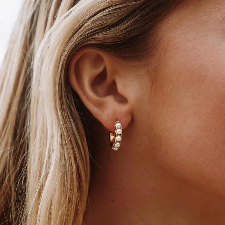 Alexis | Mini Pearl Huggies Earrings