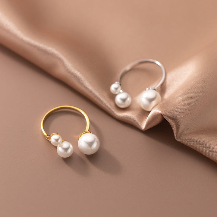 Coralie | Triple Freshwater Pearl Ring