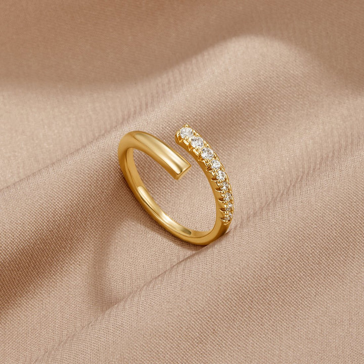 Regina | Arya Gold & Crystal Wrap Ring