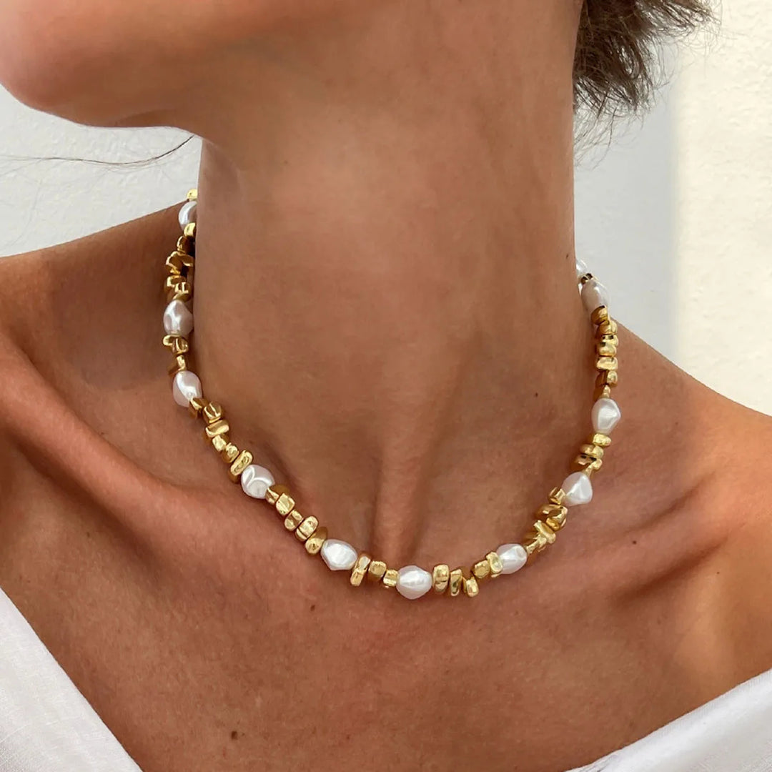 Eileen | Retro Shaped Imitation Pearl Woven Collarbone Necklace
