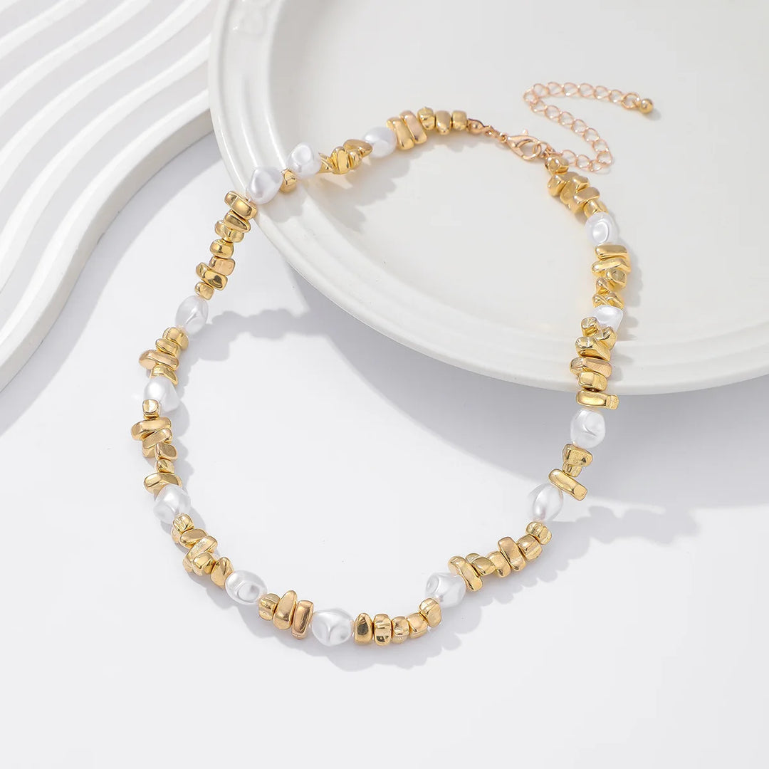 Eileen | Retro Shaped Imitation Pearl Woven Collarbone Necklace