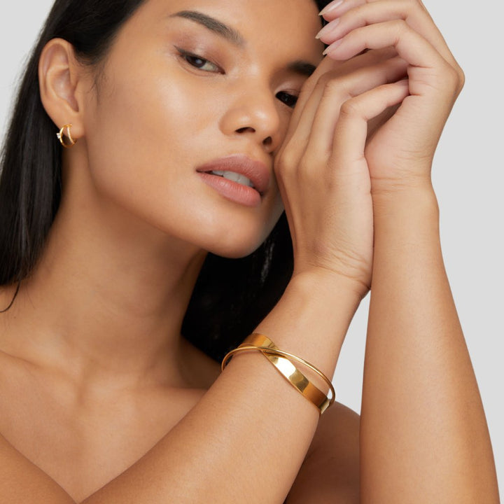 Scottie | Eve Unique Gold Bangle