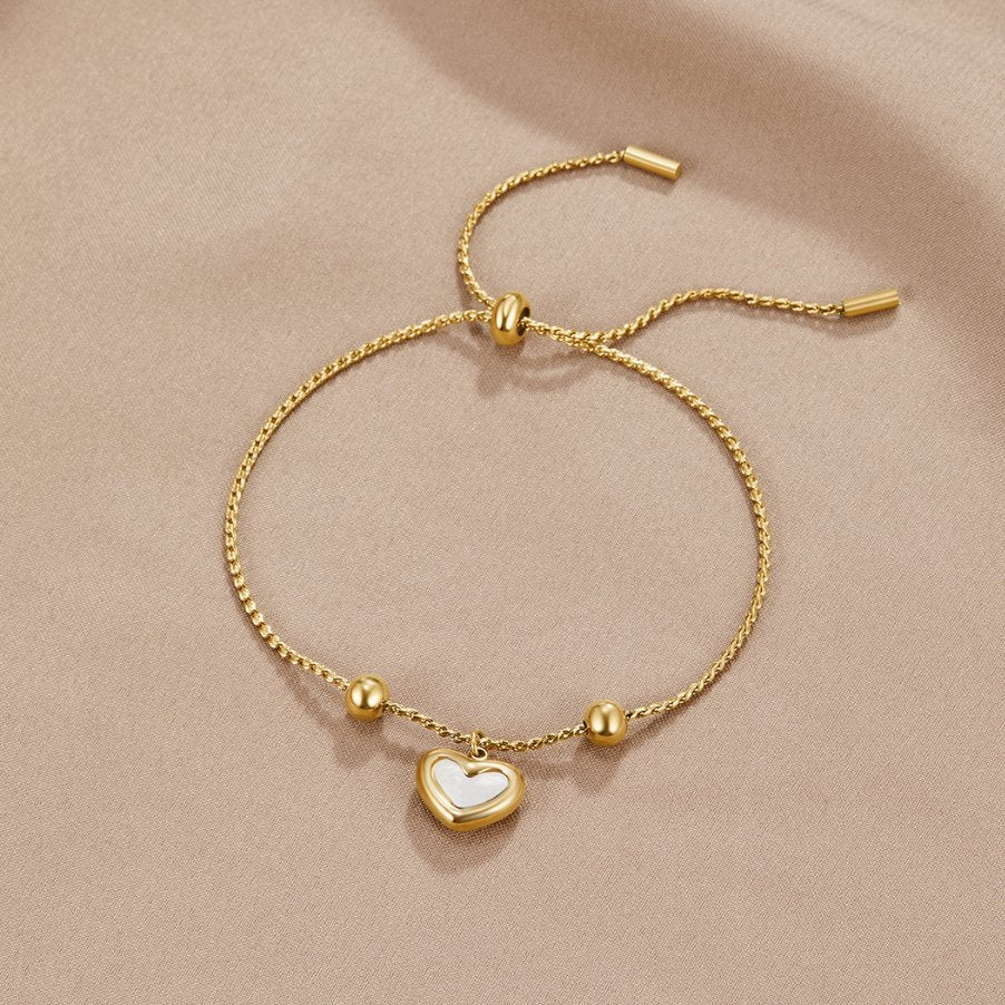 Noelle | Everlasting Heart Bracelet