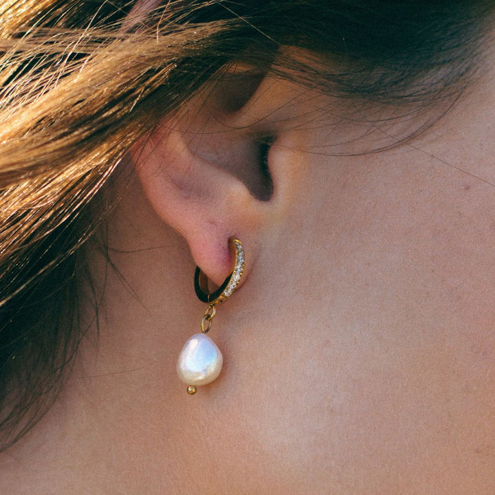 Virginia | Freshwater Pearl Hoop Earrings