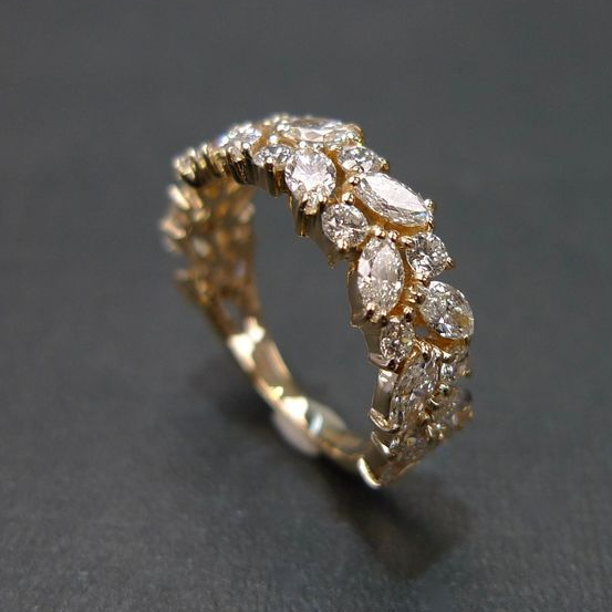 Mary | Vintage Bright Golden Ring