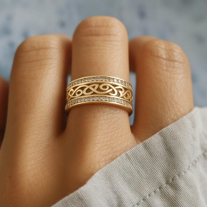 Vivienne | Hollow Gold Ring