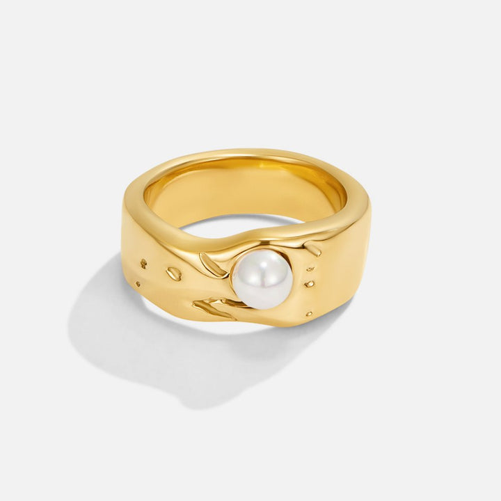 Malia | Chunky Gold Pearl Ring