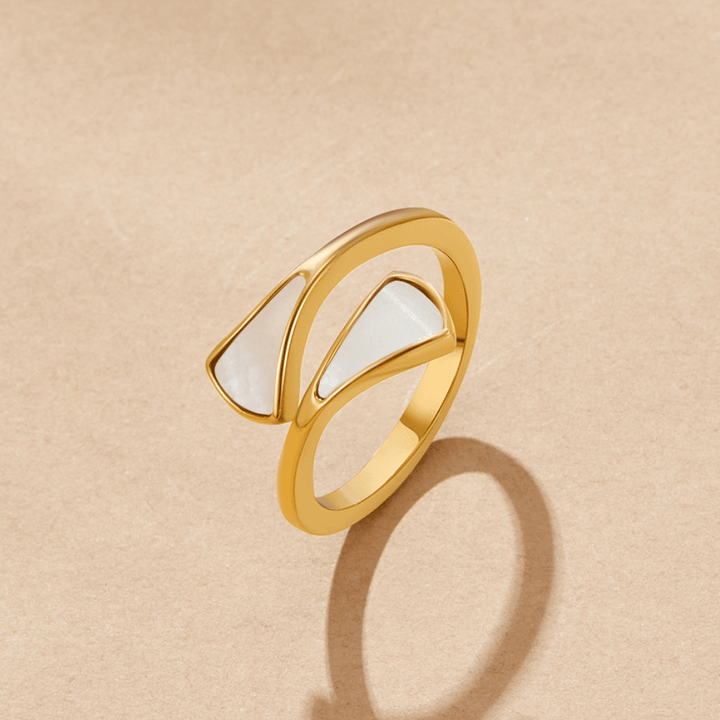 Delilah | Pearl Dream Ring