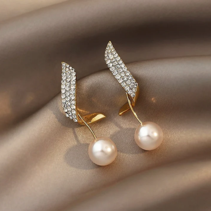 Macy | Pearl Earrings in Gold