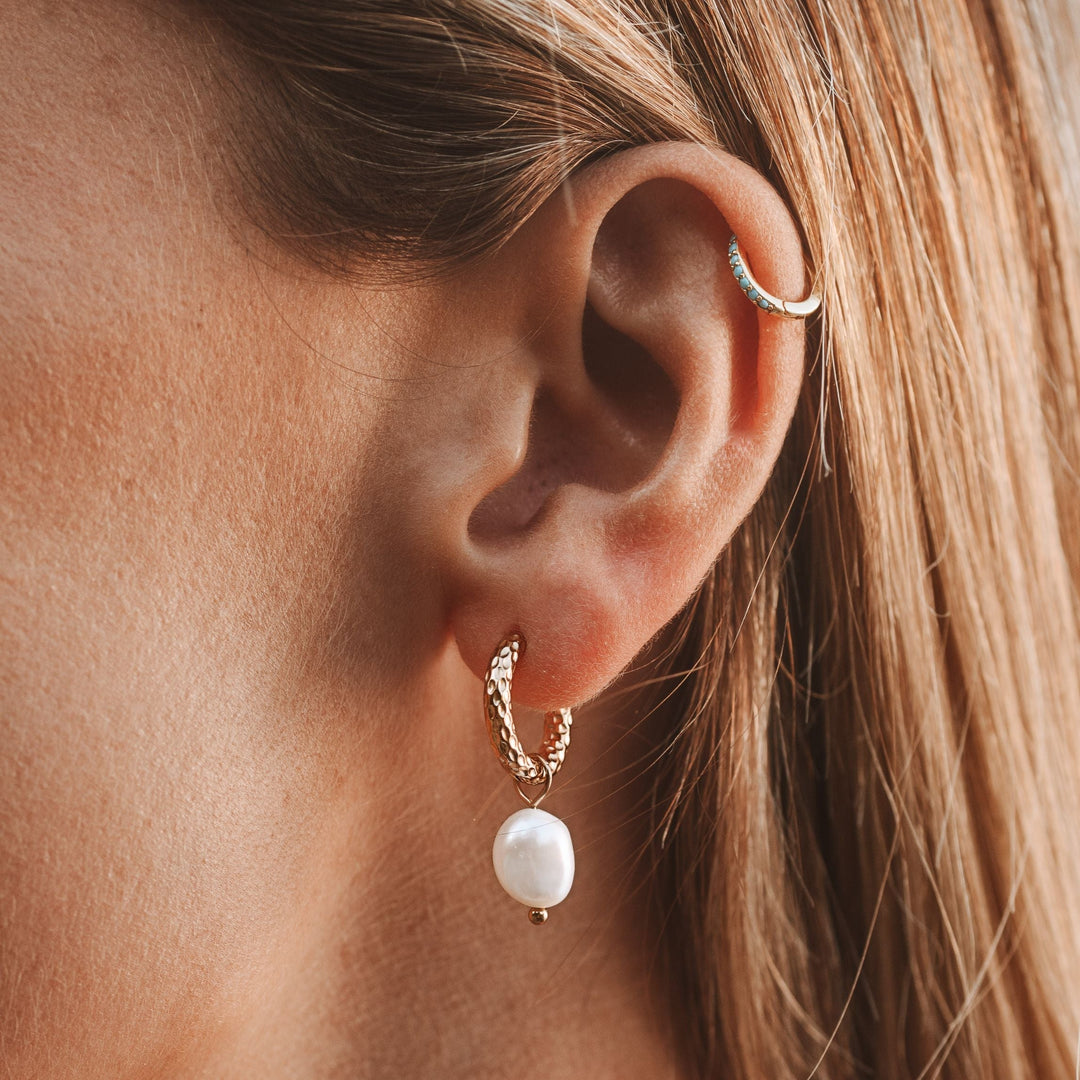 Halo | Hammered Pearl Hoop Earrings