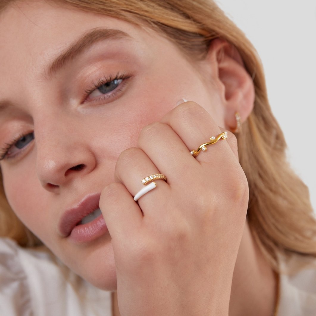 Phoebe | Pearl Gold Ring